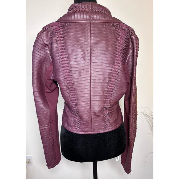 C. Luce Women's Textured Faux Leather Jacket Size S Dark Red Burgundy Pleats - Picture 2 of 9